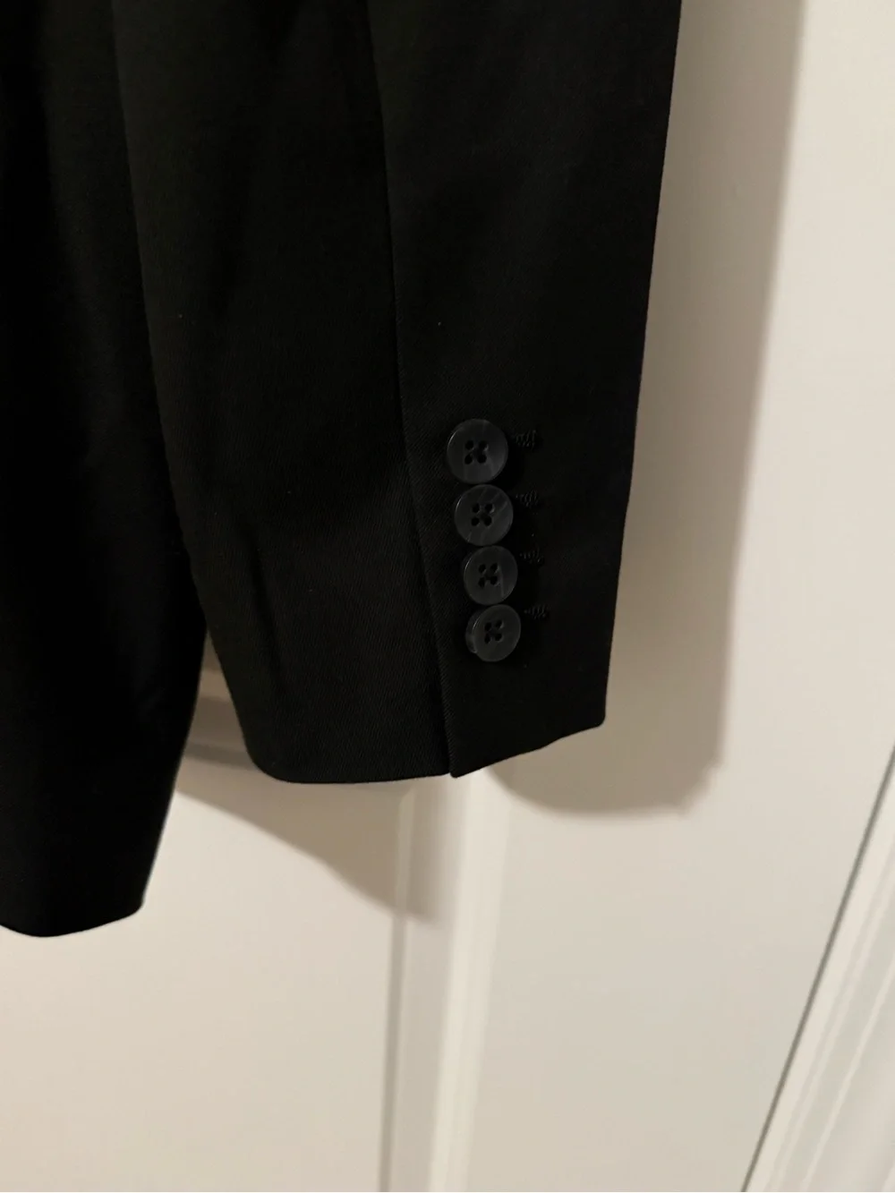 J.M. Haggar Classic Fit Black Men's Two-Button Suit Blazer‎